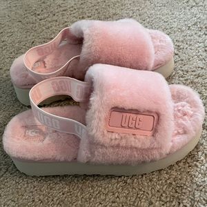 Ugg slides pink size 10